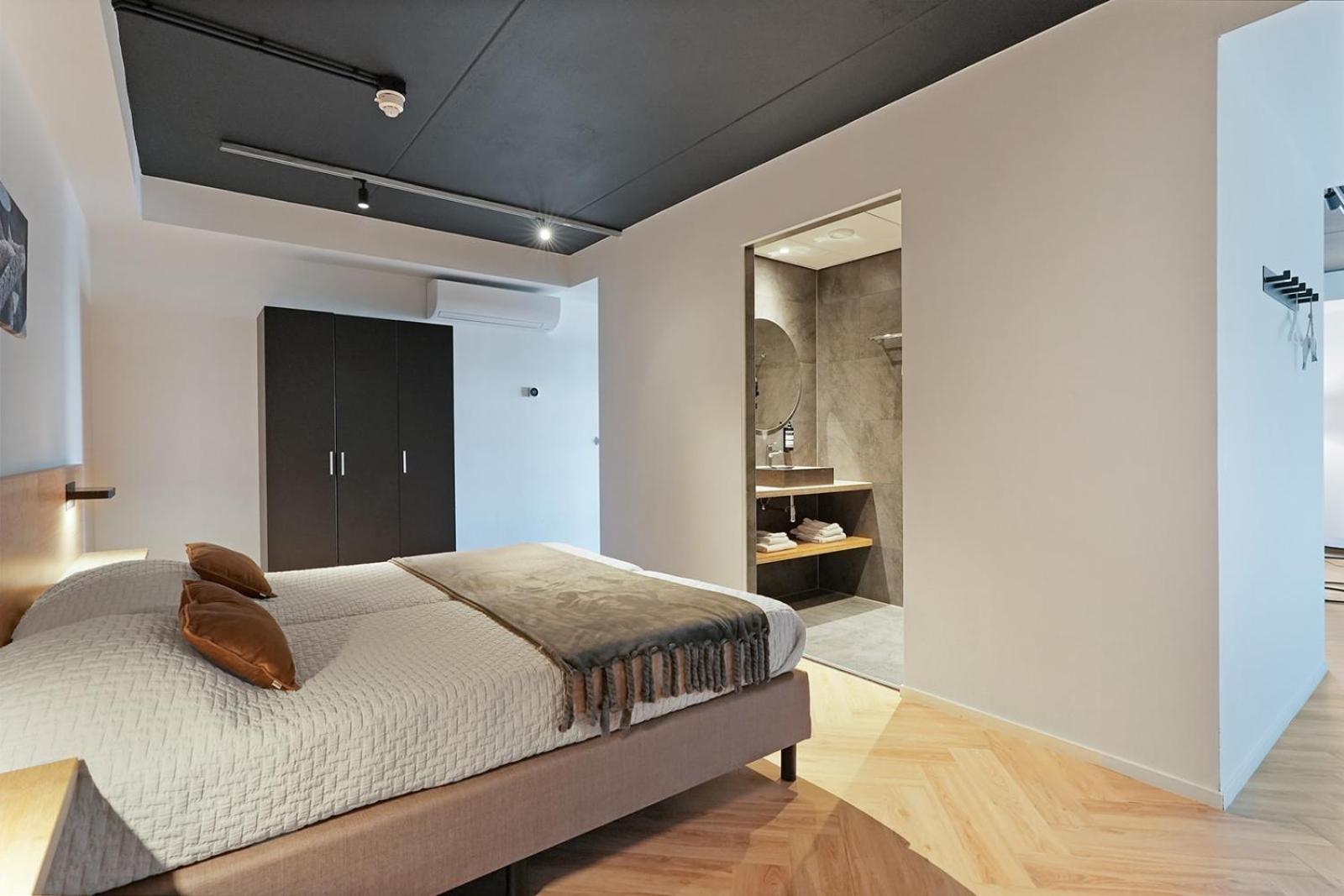 Dock Hotel สเตลเลนดัม ภายนอก รูปภาพ